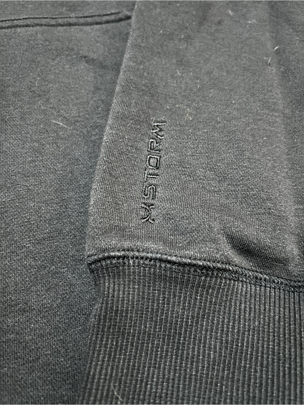 Under Armour Storm Men's Black Hooded Sweatshirt - Picture 2 of 4